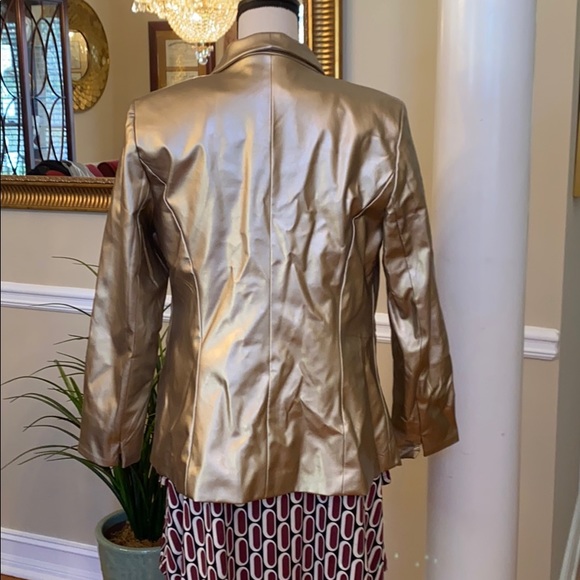 Designer Metallic Gold blazer - Picture 4 of 4